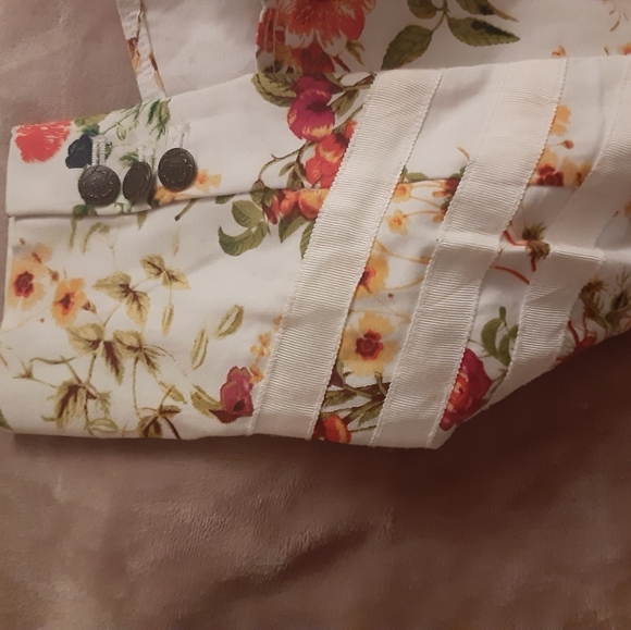 Floral Jean Jacket - Picture 14 of 15